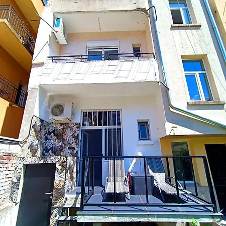 Sofia's Gem - Prime Location *