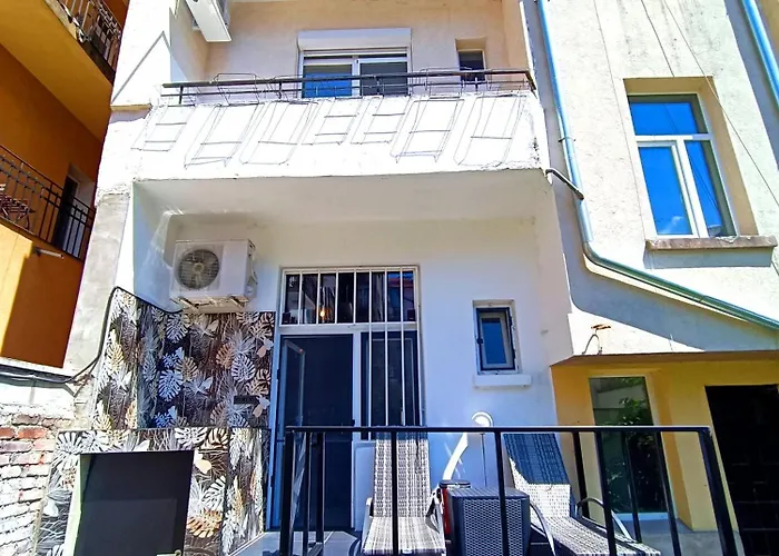 Sofia's Gem - Prime Location *